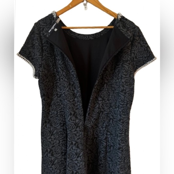 Karl Lagerfeld blk rose jacquard knt s/s pearl detail ft n flr drss SZ 14 luxury - Picture 10 of 11
